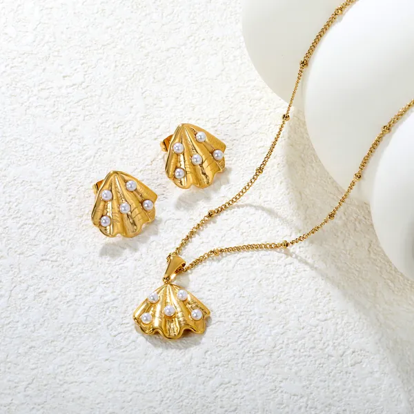 Gold-Tone_Shell_Design_Necklace_And_Earrings_Set_for_Women