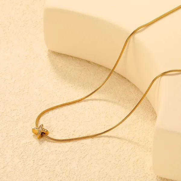 Gold_Tone_Stone_Studded_Pendant_Necklace_for_Women
