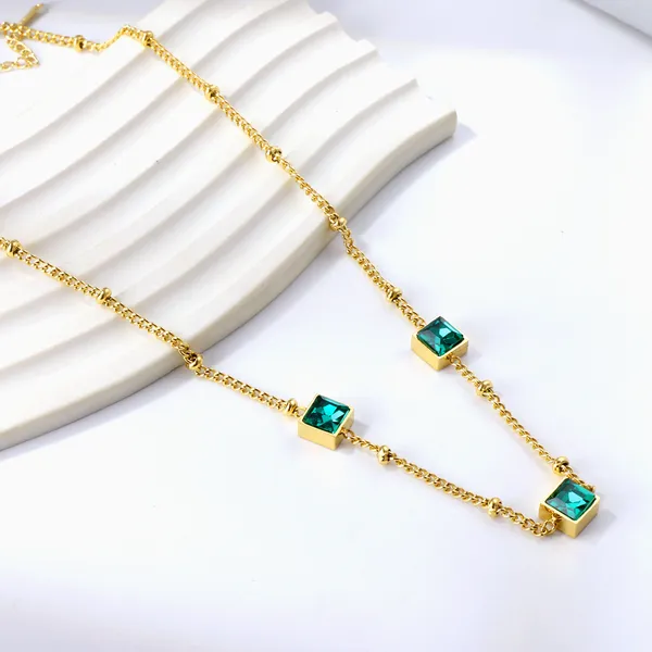 Gold_Tone_Green_Stone_Necklace_for_Women