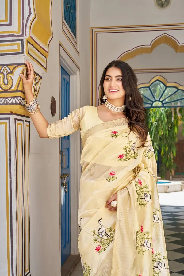 Kota_Crishtal_Heavy_Zecard_Bodar_With_Embroidery_Thread_Work_Saree_Beige_Gold