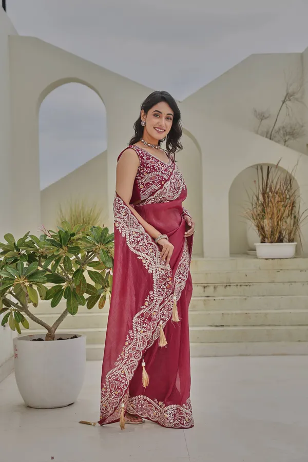Vayra_Sarees_Is_Launching_New_Festival_Wedding_Saree_Dual_Tone_Bandhej_Unstitched_For_A_Custom_Fit_Blouse