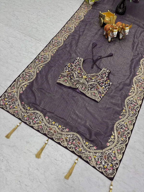 Vayra_Sarees_Is_Launching_New_Festival_Wedding_Saree_Dual_Tone_Bandhej_Unstitched_For_A_Custom_Fit_Blouse