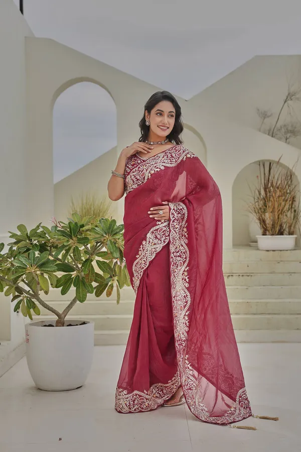 Vayra_Sarees_Is_Launching_New_Festival_Wedding_Saree_Dual_Tone_Bandhej_Unstitched_For_A_Custom_Fit_Blouse