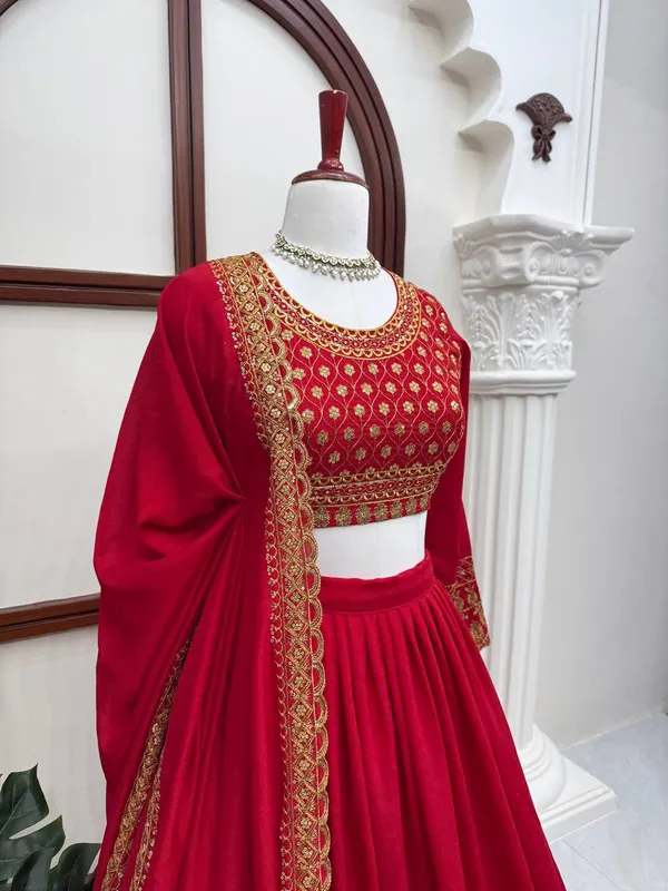 Red_Embroidered_Lehenga_Choli_Set_for_Women