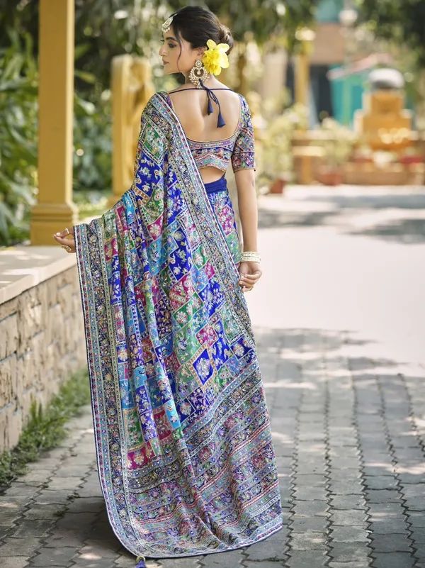 New_Launching_Vayara_ajarakh_print_with_real_mirror_work_and_pallu_fancy_real_diamond_latkan_Saree