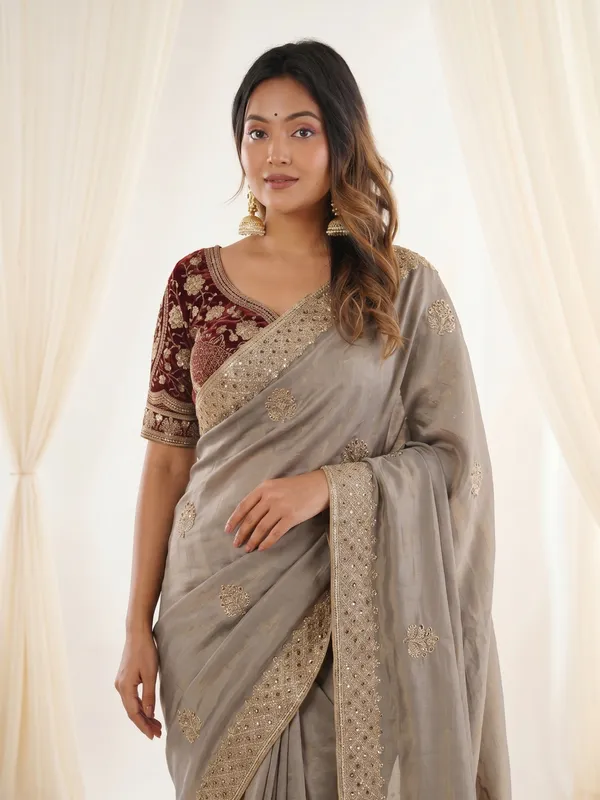 New_Launching_Vayara_embroidery_work_with_sequences_and_cut_work_border_Saree