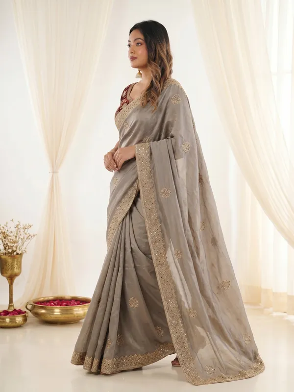 New_Launching_Vayara_embroidery_work_with_sequences_and_cut_work_border_Saree