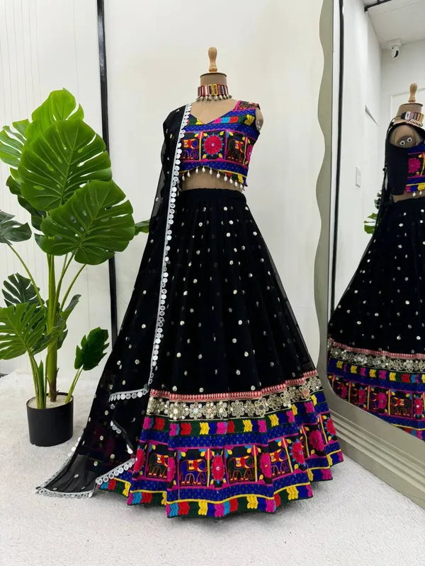 Black_Embellished_Flared_Lehenga_Choli_Set_for_Women