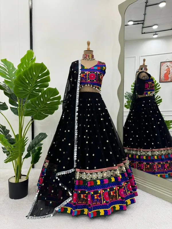 Black_Embellished_Flared_Lehenga_Choli_Set_for_Women