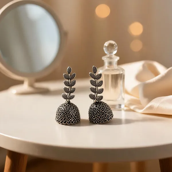 Silver_Jhumka_Earrings_For_Women