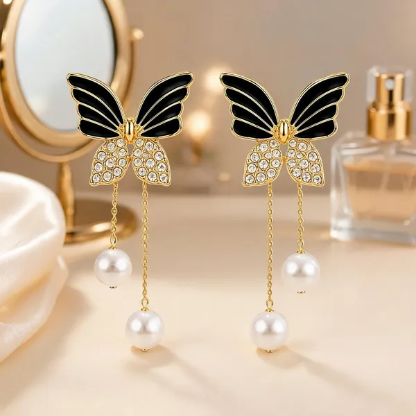 Gold_Pearl_&_Crystal_Rhinestone_&_Alloy_Drop_&_Dangle_Earrings_For_Women