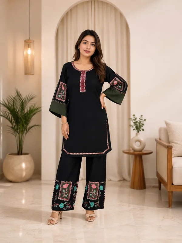 Black_Rayon_Cotton_Printed_Straight_Kurta_Set_For_Women