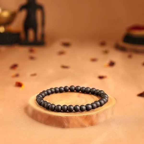 Black_Beaded_Bracelet_For_Men_And_Women