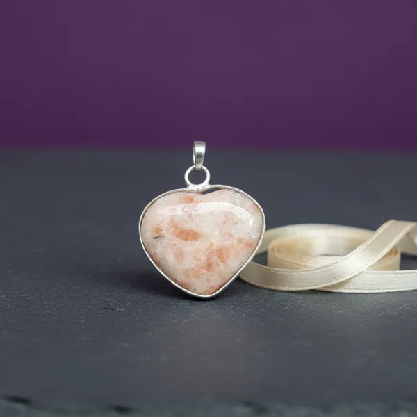 Sunstone_Heart_Pendant