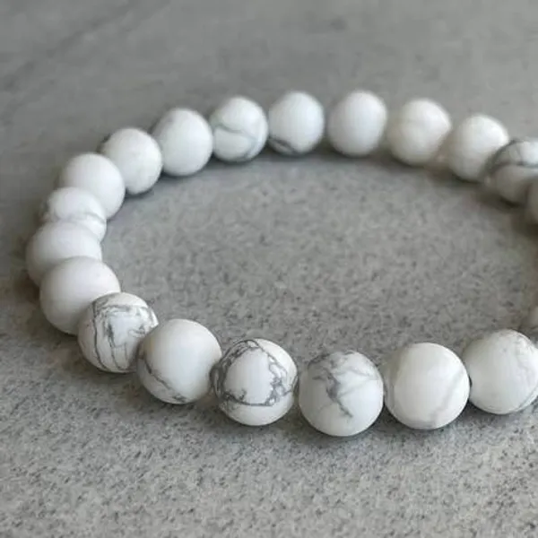 White_Marble_Effect_Beaded_Bracelet_For_All