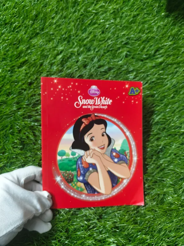 Snow_White_And_The_Seven_Dwarfs_Default_Title
