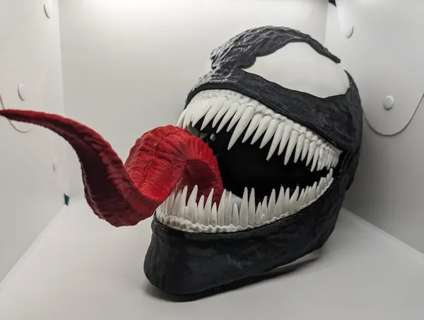 Venom_Movie_Inspired_Mask_Cosplaying_Helmet_With_Tongue_Default_Title