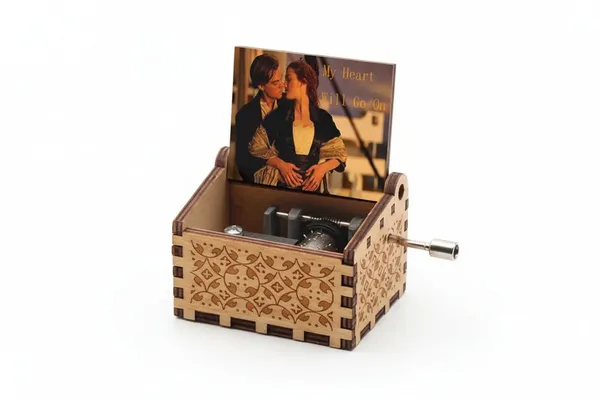 Titanic_Music_Box_Default_Title