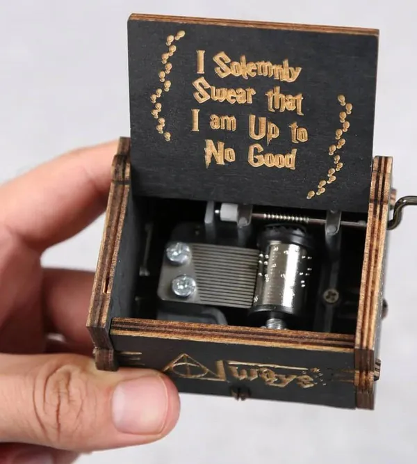 Harry_Potter_Black_Music_Box_Default_Title