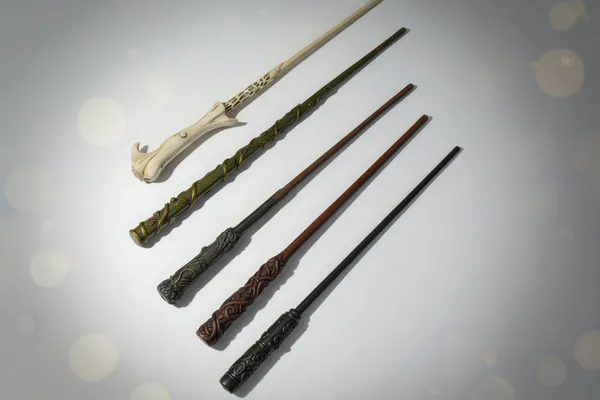 Harry_Potter_Fire_Wand_Special_Edition_Stick_Gifts_Voldermort_White