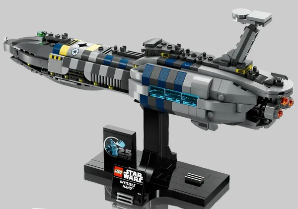 Star_Wars_Invisible_Hand_Buildable_Starship_Vehicle_Model_Default_Title