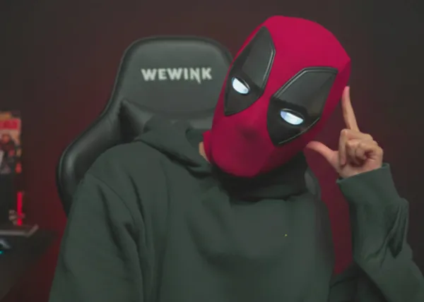 Deadpool_Mask_With_Touch_Light_Control_Default_Title