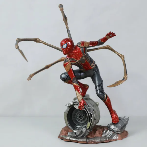 Iron_Spider_Man_Marvel_Avengers_Collectible_Action_Figure_Statue_20cm_Default_Title