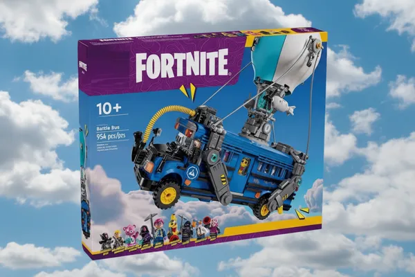 Fortnite_Battle_Bus_Compatible_With_Building_Block_Set_Boxed_Default_Title