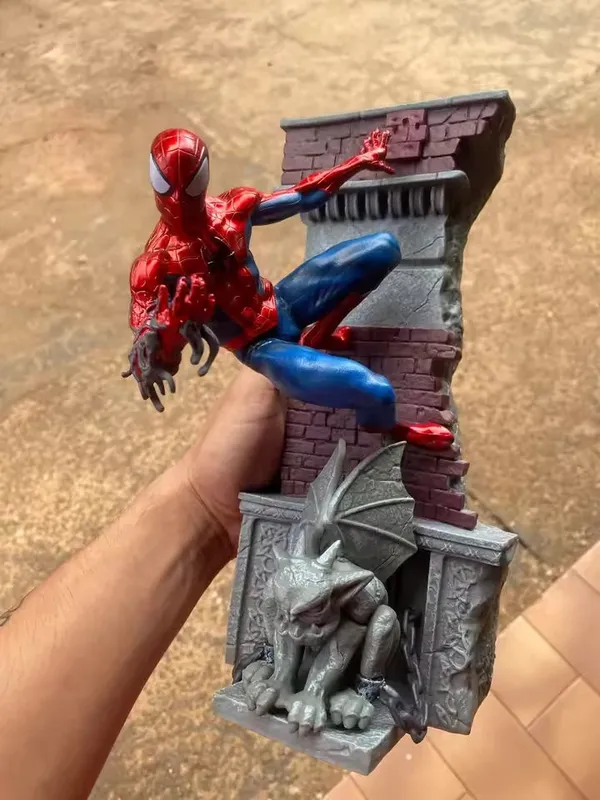 Spider_Man_Metropolis_Scaling_The_Walls_Premium_Action_Figure_30cm_Default_Title