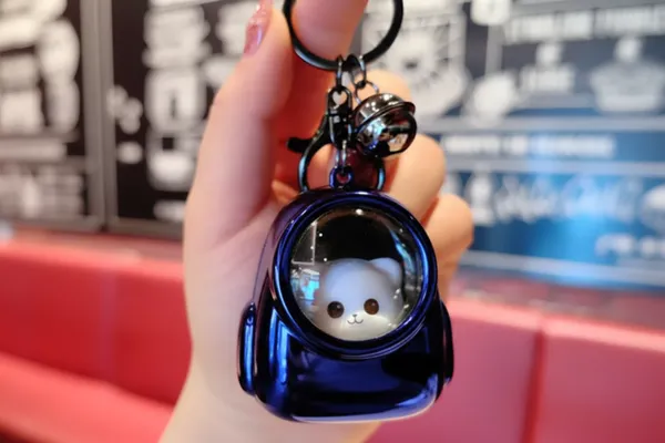 Kitty_Bag_Keychain_With_Light_Up_Limited_Edition_Blue_Pack_Of_1
