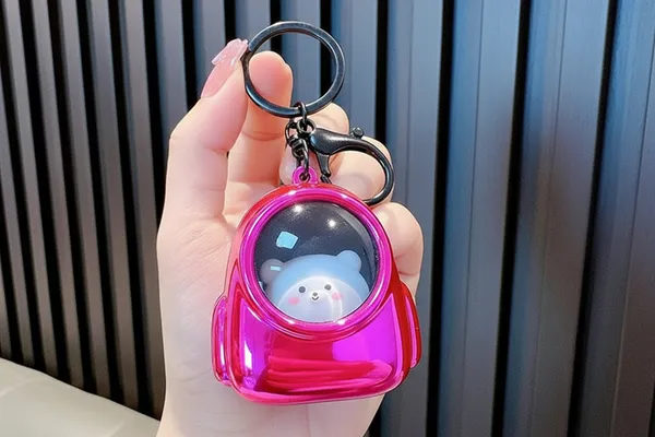 Kitty_Bag_Keychain_With_Light_Up_Limited_Edition_Golden_Pack_Of_3