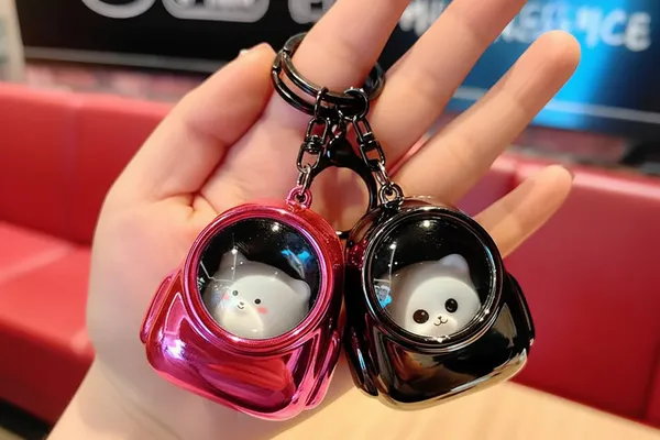 Kitty_Bag_Keychain_With_Light_Up_Limited_Edition_Purple_Pack_Of_3