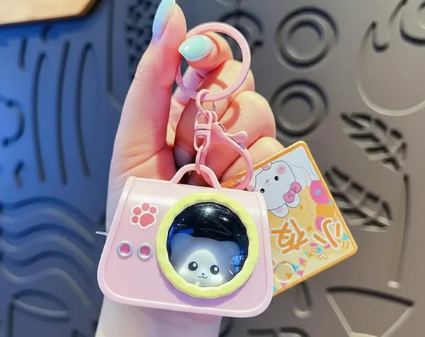 Cute_Cat_Hand_Bag_Light_Up_Keychain_Pink_Pack_Of_1