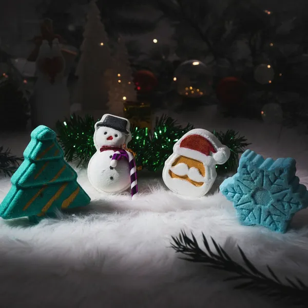 Christmas_Holiday_Aqua_Fragrance_Bath_Bomb_Set_Handcrafted_Relaxing_Bath_Bomb_Gift_Box_For_Kids_Men_Women_Pack_Of_4_Default_Title