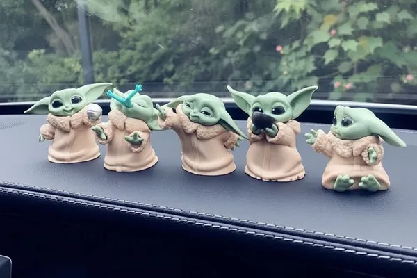 Cute_Star_Wars_Baby_Yoda_Action_Figure_Cute_Desk_Decoration_Default_Title