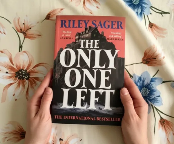 The_Only_One_Left_By_Riley_Sager_Paperback_Default_Title