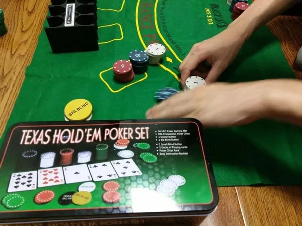 Ultimate_Family_Night_Hold_Em_Up_Casino_Poker_Card_Game_Set_With_Tokens_And_Mat_Default_Title