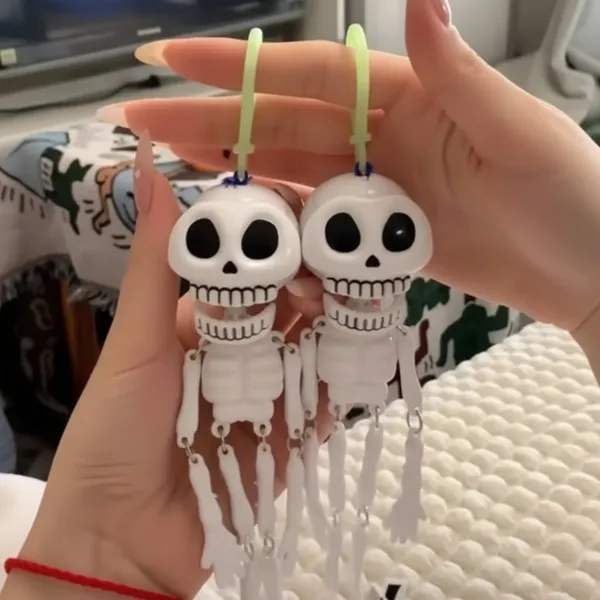 Funny_Moving_Mouth_Skeleton_Keychain_Pull_String_Talking_Skull_Doll_Key_Ring_Hanging_Car_Rear_View_Mirror_Charm_Pack_Of_2