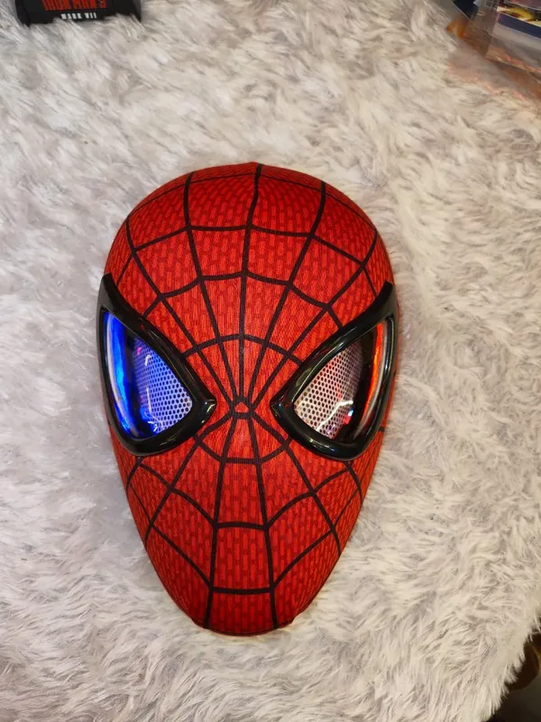 The_Amazing_Spider_Man_Mask_Glowing_Eye_Jaw_Controlled_Motion_Default_Title