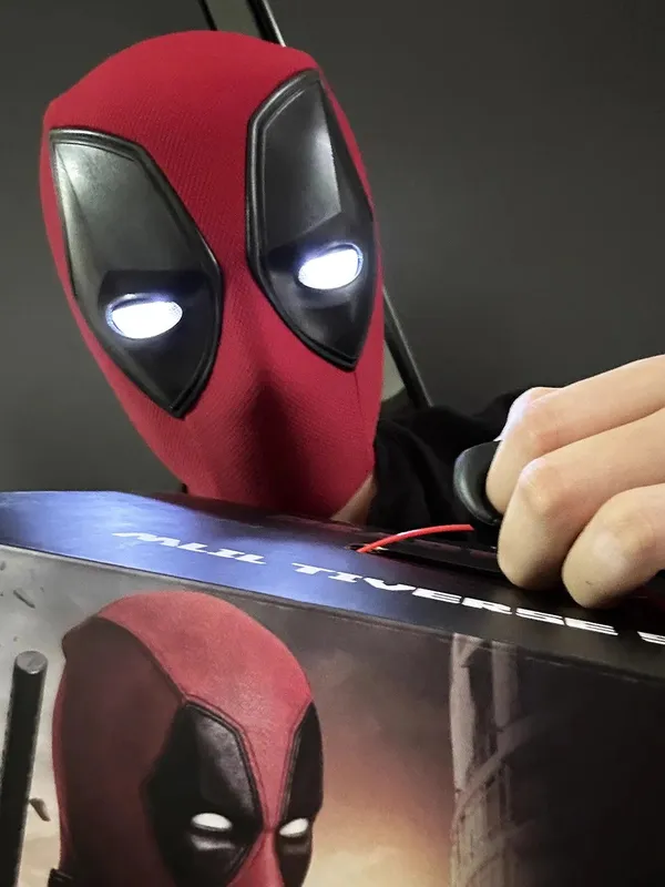 Deadpool_3_Mask_Ring_Control_Light_Up_Movable_Eyes_Wearable_Cosplay_Collectible_Mask_Default_Title