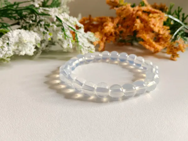 White_Crystal_Bracelet_For_Unisex