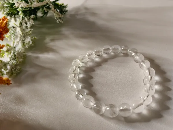 White_Crystal_Bracelet_For_Unisex