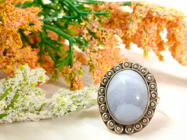 Blue_Lace_Agate_Crystal_Oval_Statement_Ring_For_Women