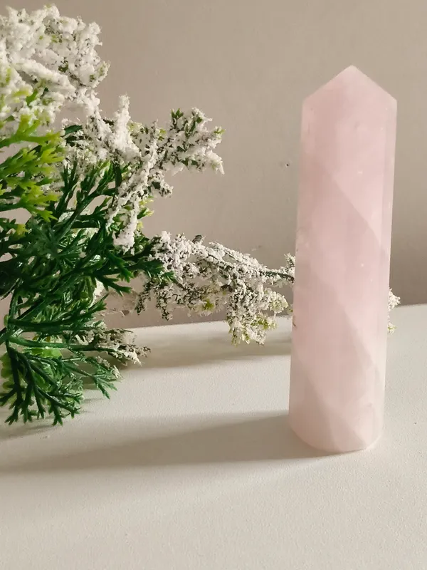 Pink_Rose_Quartz_Crystal_Obelisk_Tower_Wand