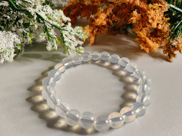 White_Crystal_Bracelet_For_Unisex