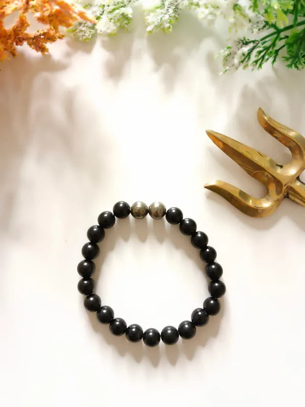 Black_Crystal_Bracelet_For_Unisex