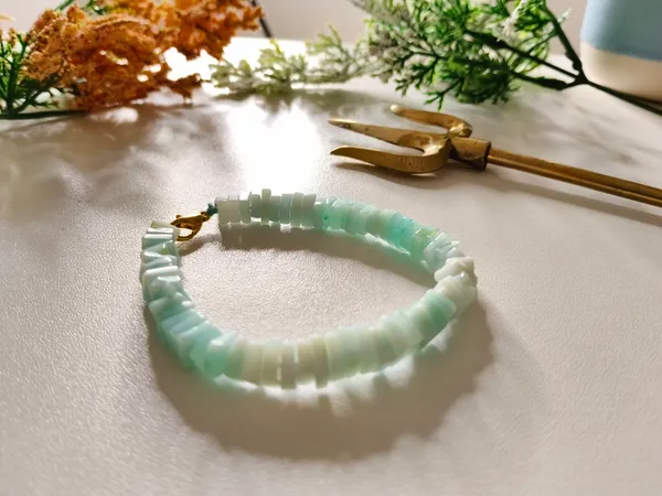 Mint_Green_Crystal_Bracelet_For_Unisex