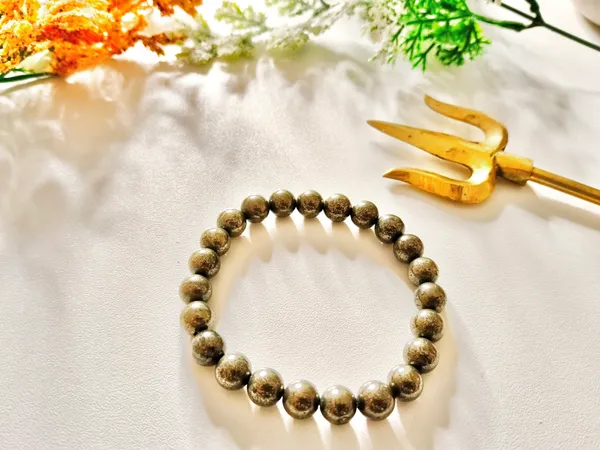 Brown_Crystal_Bracelet_For_Unisex