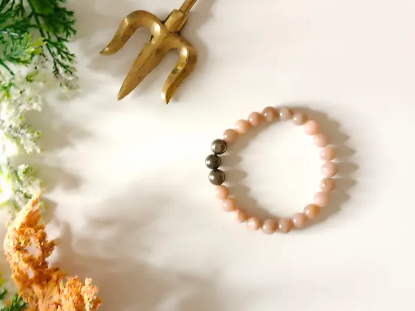 Peach_Black_Crystal_Beaded_Bracelet_For_Unisex