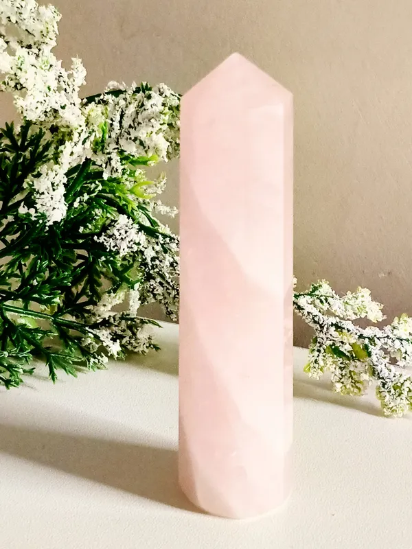 Pink_Rose_Quartz_Crystal_Obelisk_Tower_Wand